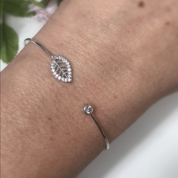 Open Cuff Leaf Bracelet Cubic Zirconia - Picture 4 of 7